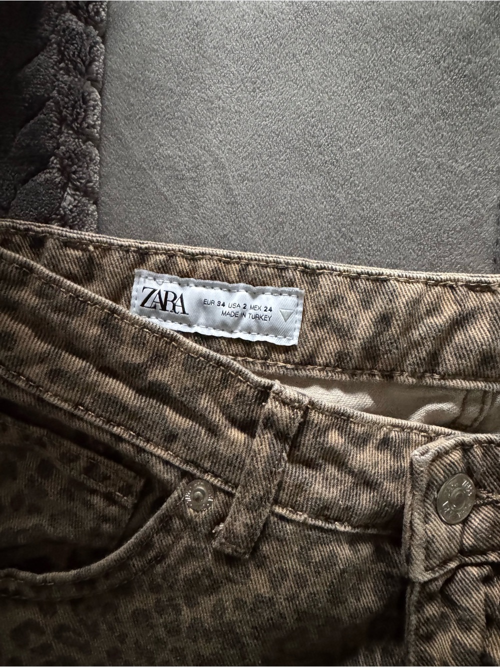 Zara Brown Leopard-Print Wide Leg Jeans - Picture 4 of 4